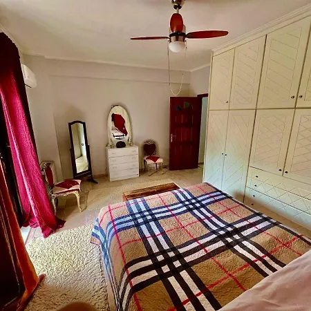 όμορφο στην άνω πόλη πάτρας